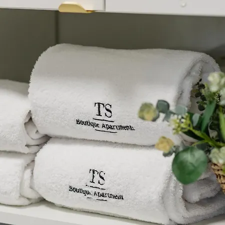 Ts Gold New Town & Free Private Parking