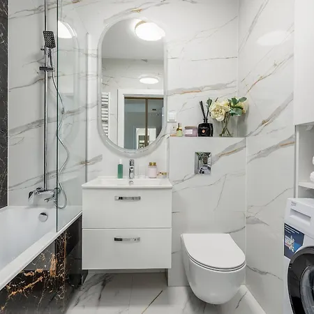 Ts Gold New Town & Free Private Parking