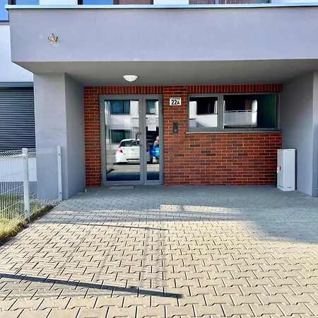 Ts Gold New Town & Free Private Parking Apartamento